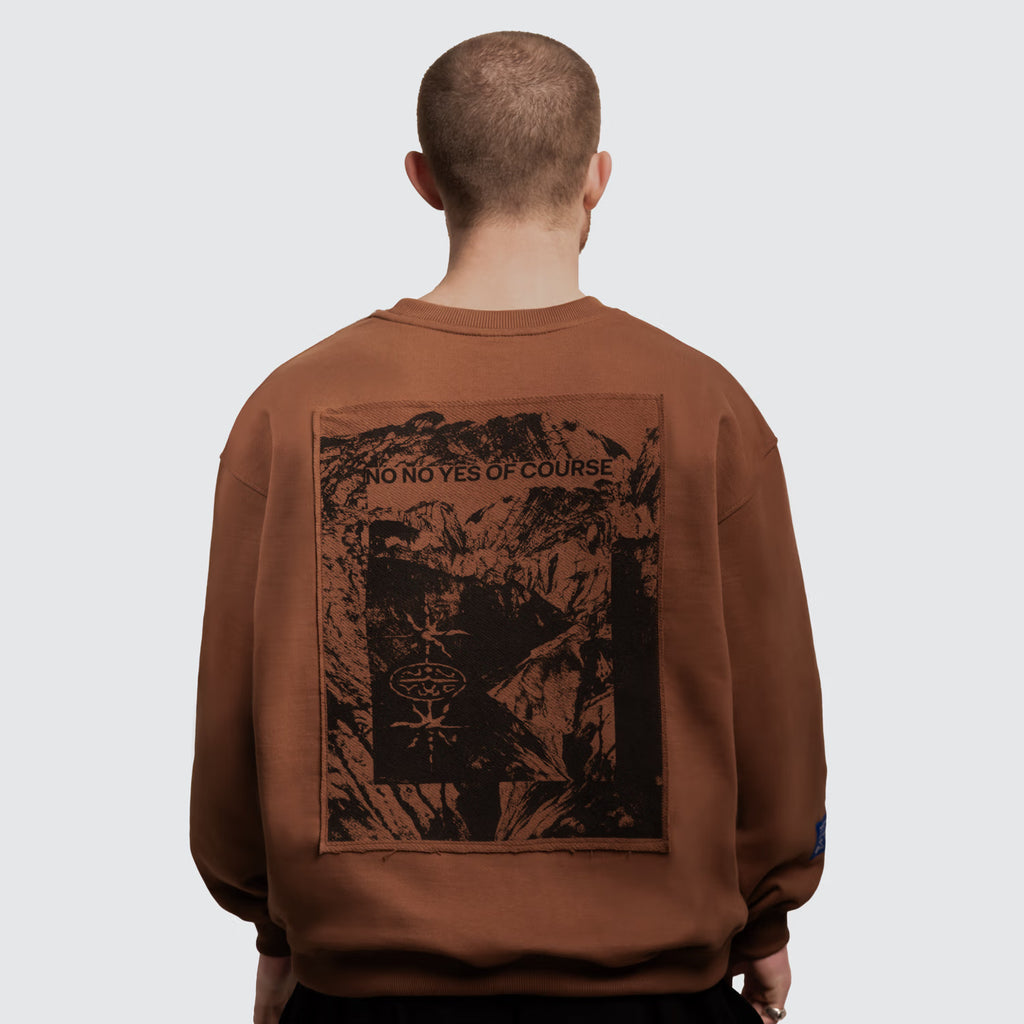 The shape of silence - Back Path Crewneck - Brown